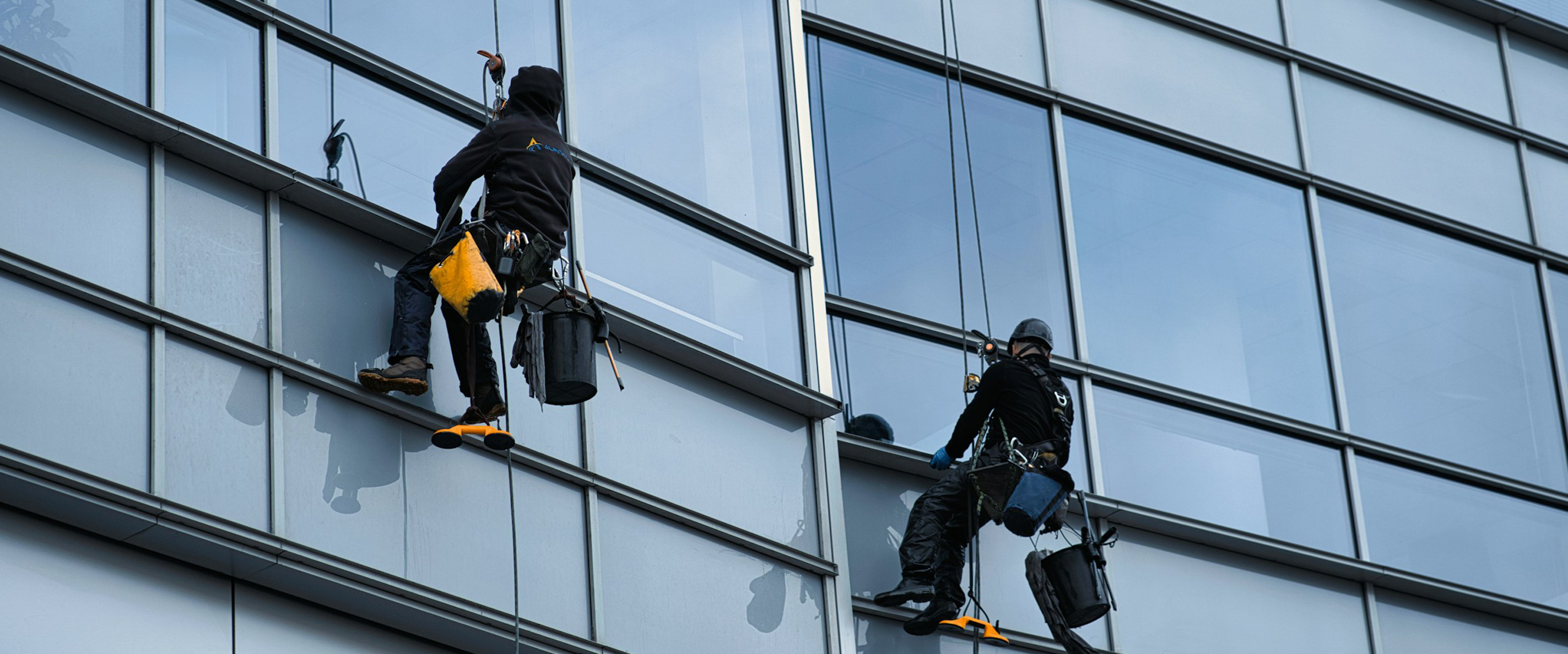 glass cleaning services kerala